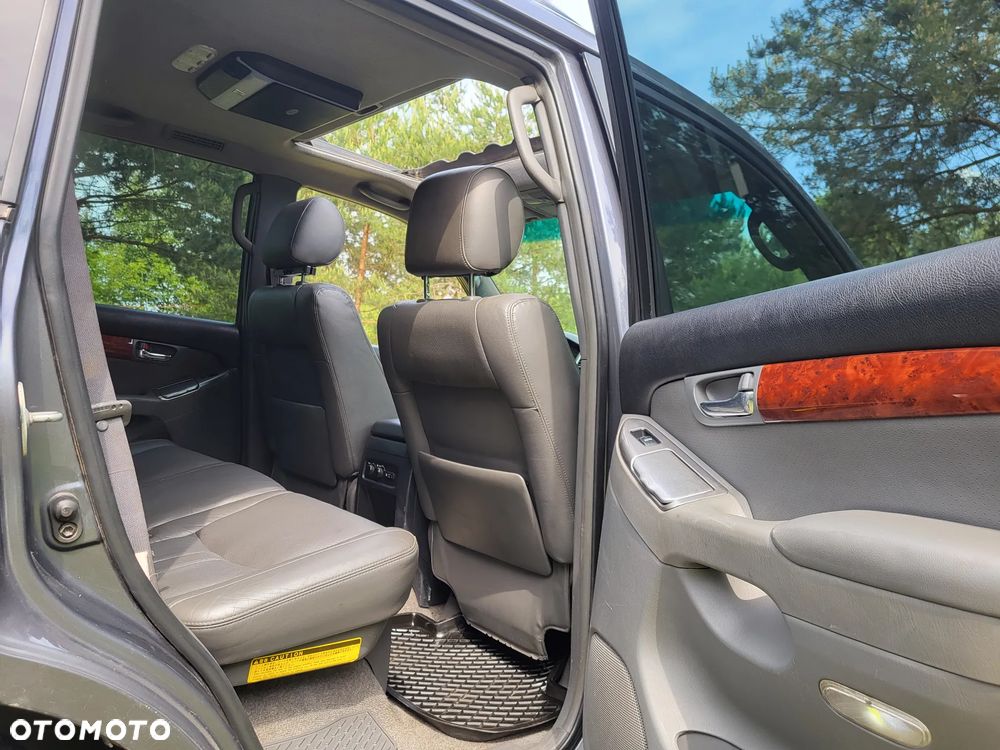 Toyota Land Cruiser - 9