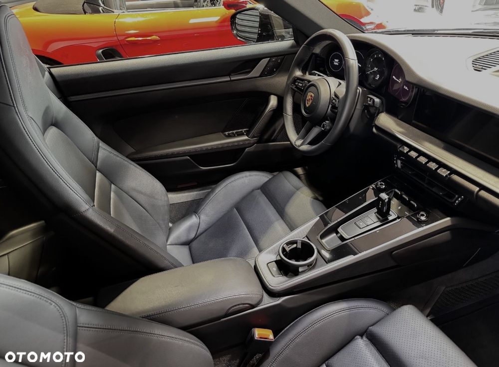 Porsche 911 Carrera S - 14