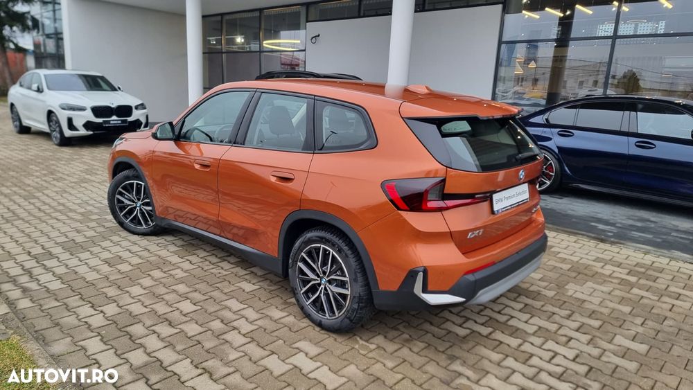 BMW iX1 xDrive30 - 3