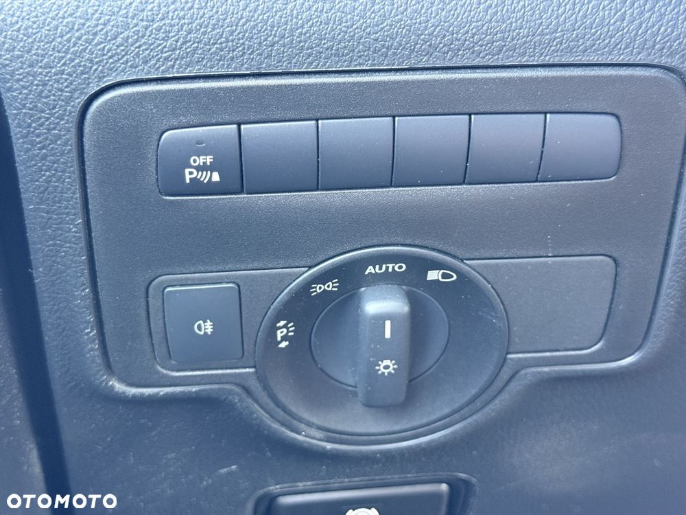 Mercedes-Benz VITO - 9
