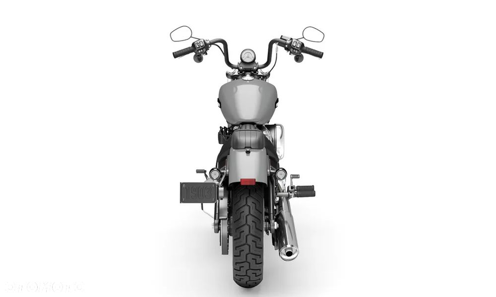Harley-Davidson Softail Street Bob - 8