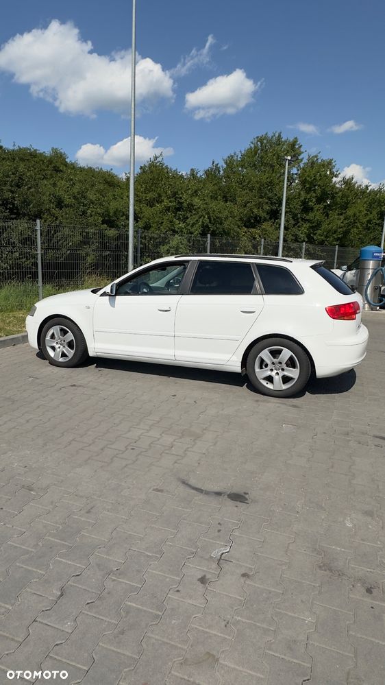Audi A3 Sportback - 4