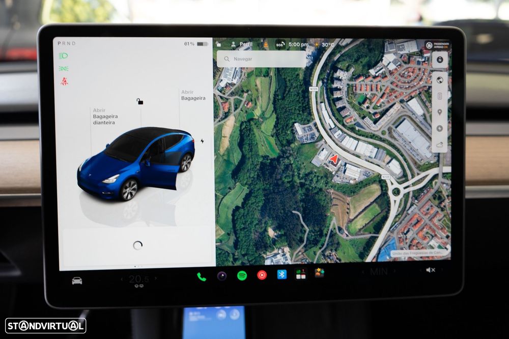 Tesla Model Y Standard RWD - 24