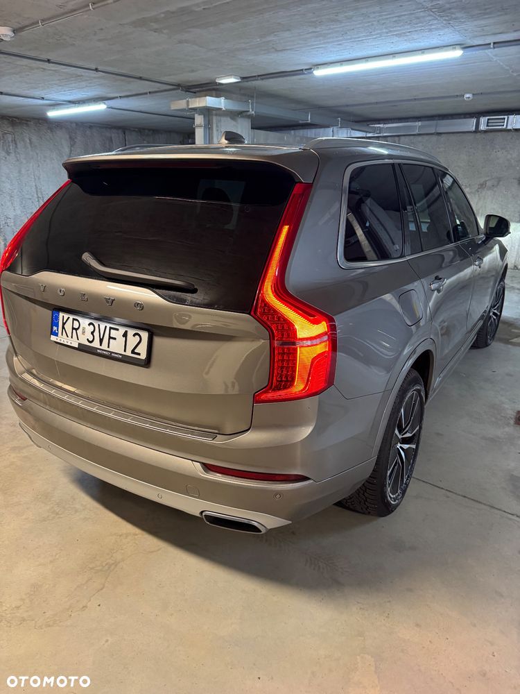Volvo XC 90 - 3