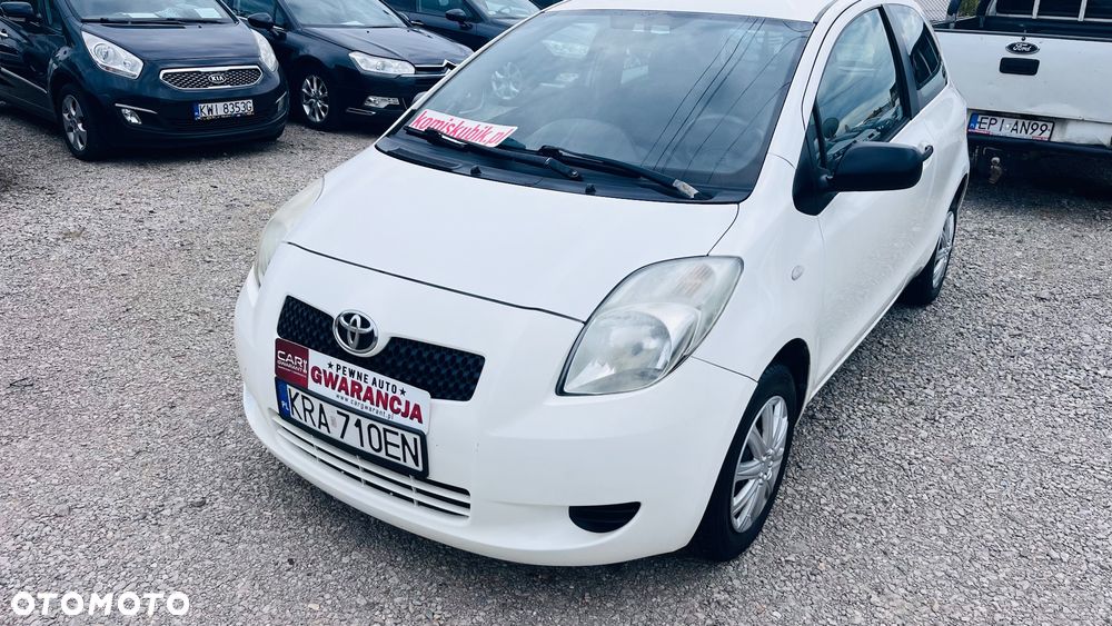 Toyota Yaris - 38