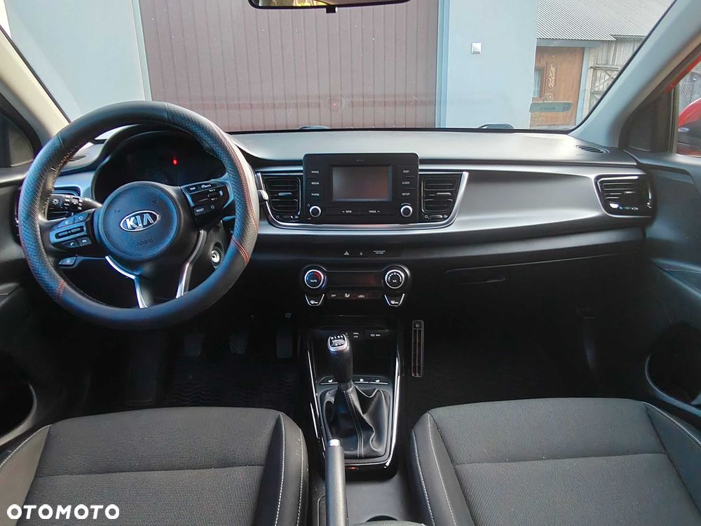 Kia Rio - 4