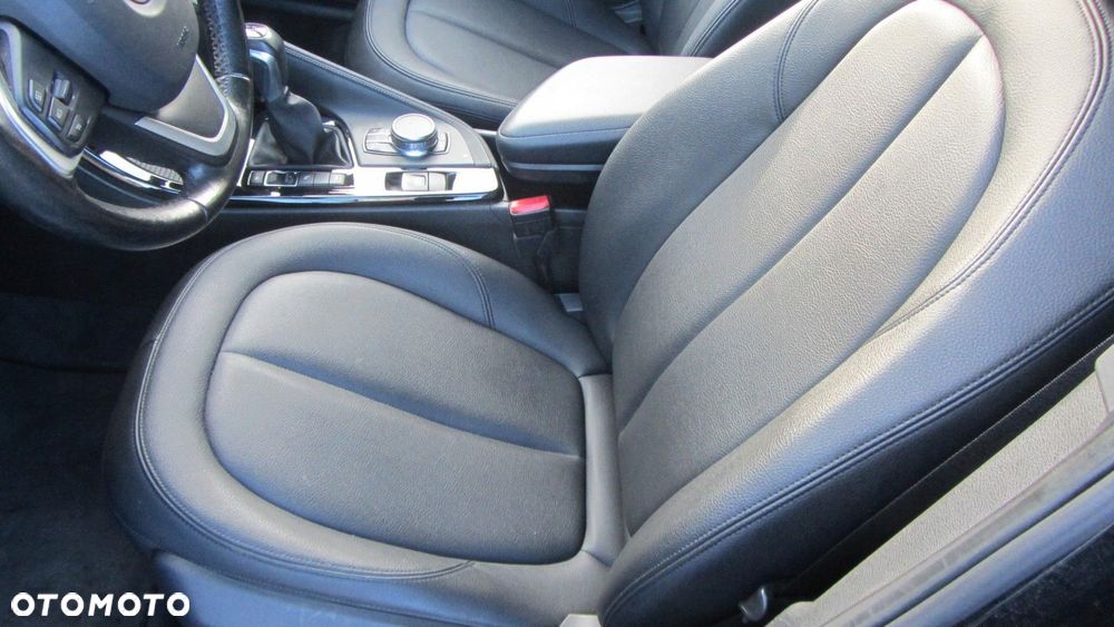 BMW X1 F48 FOTELE TAPICERKA KANAPA OPARCIE SKÓRA CZARNA WNĘTRZE BOCZKI - 1