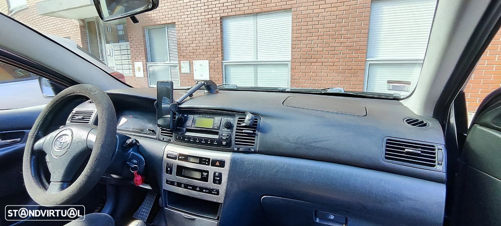 Toyota Corolla 2.0 D-4D Sol - 11