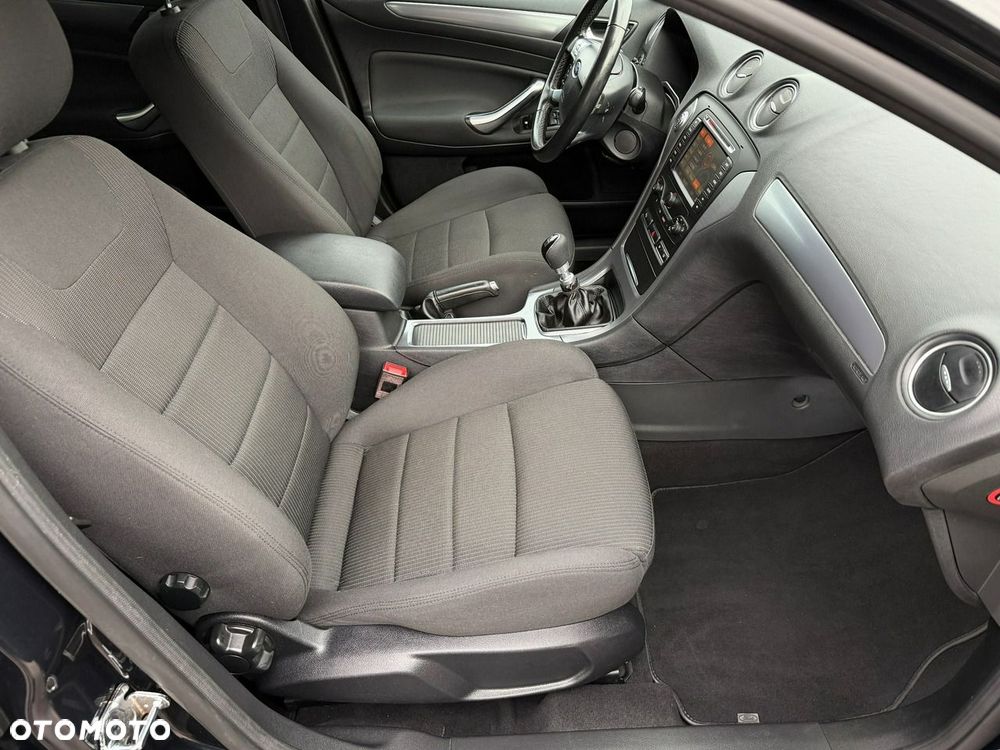 Ford Mondeo 2.0 TDCi Titanium - 18