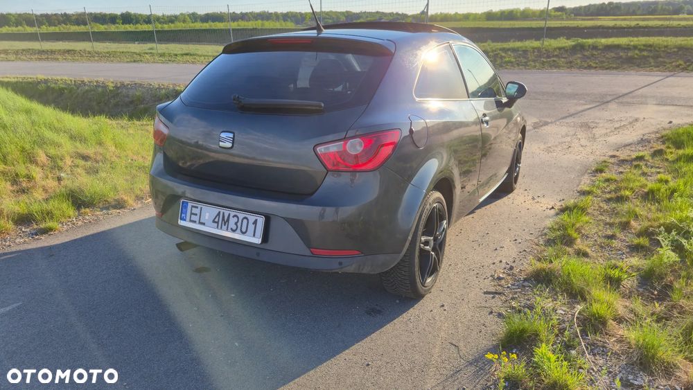 Seat Ibiza SC 1.6 16V Sport - 4