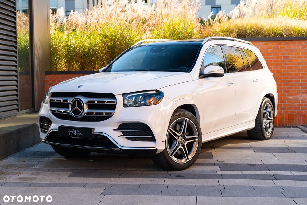 Mercedes-Benz GLS - 1