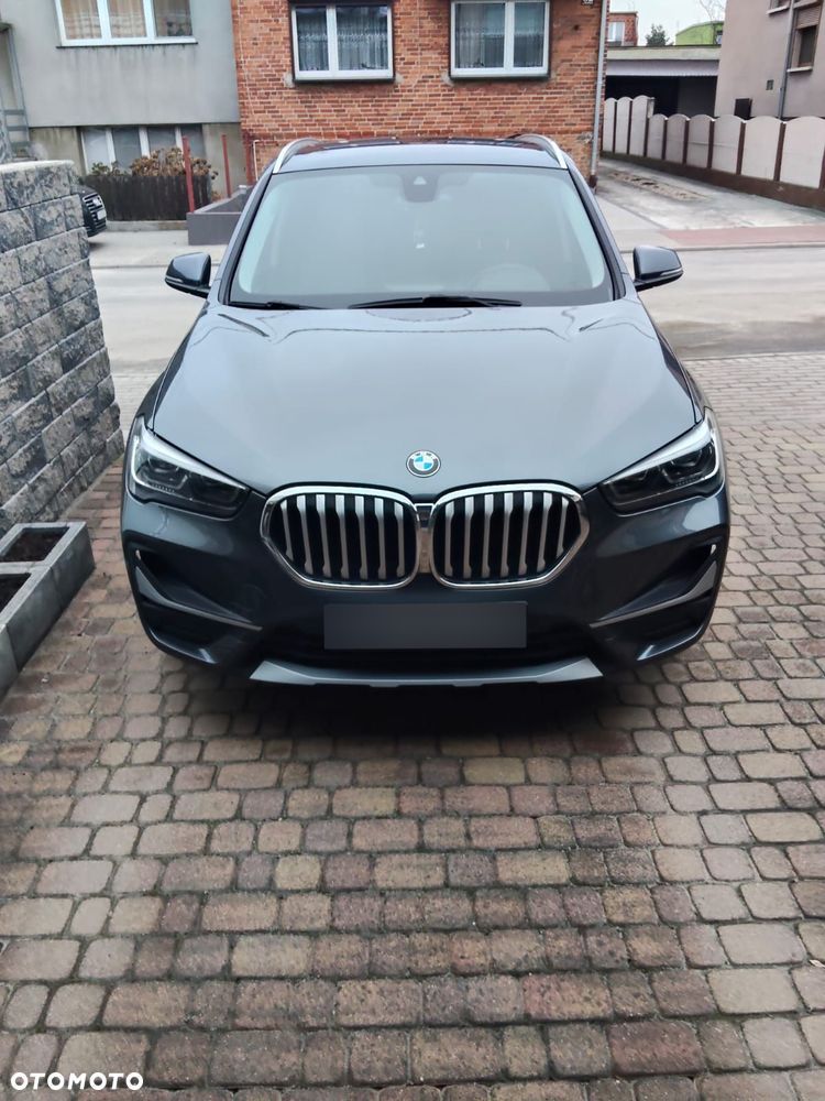 BMW X1 xDrive18d - 12