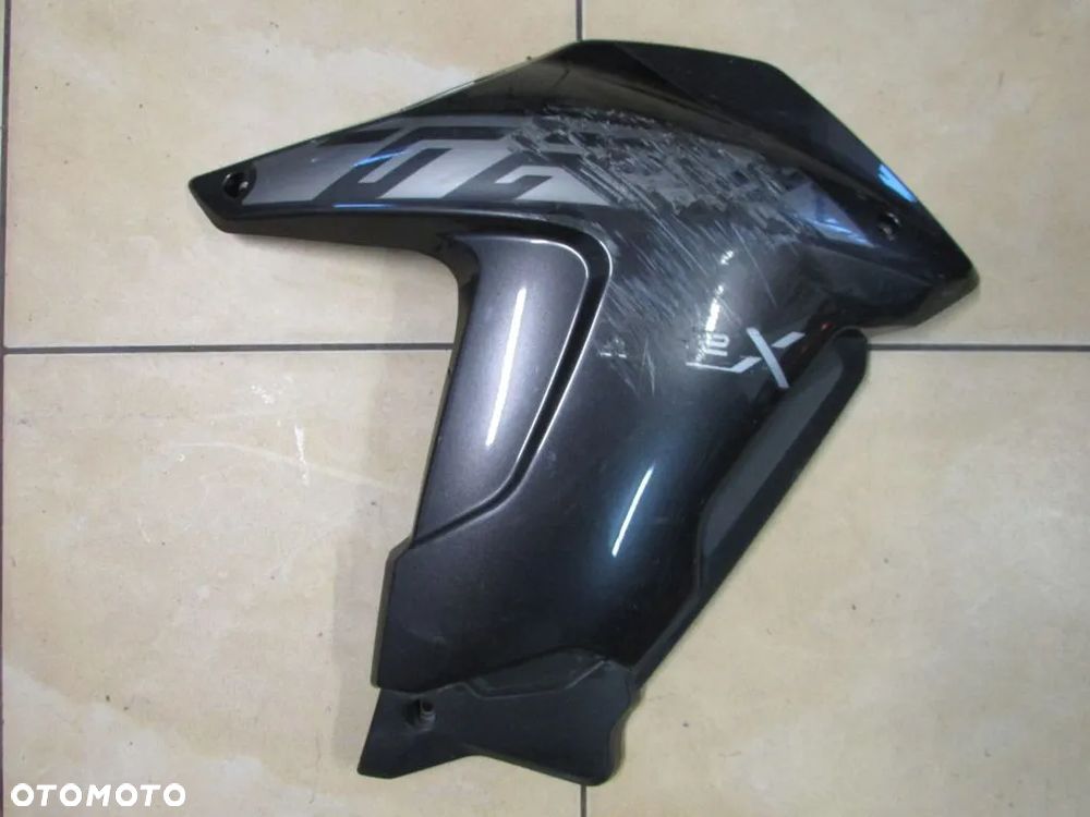Benelli TRK 502X owiewka osłona boczek prawy - 1