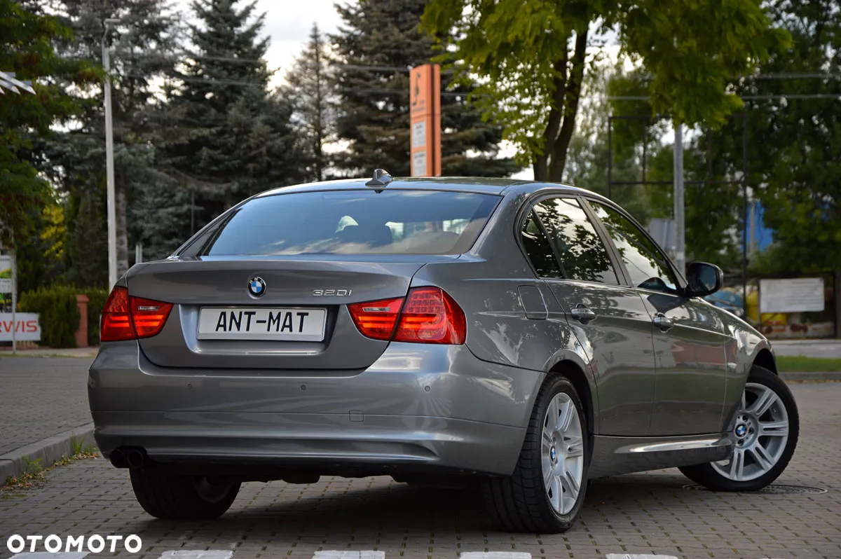 BMW Seria 3 - 29