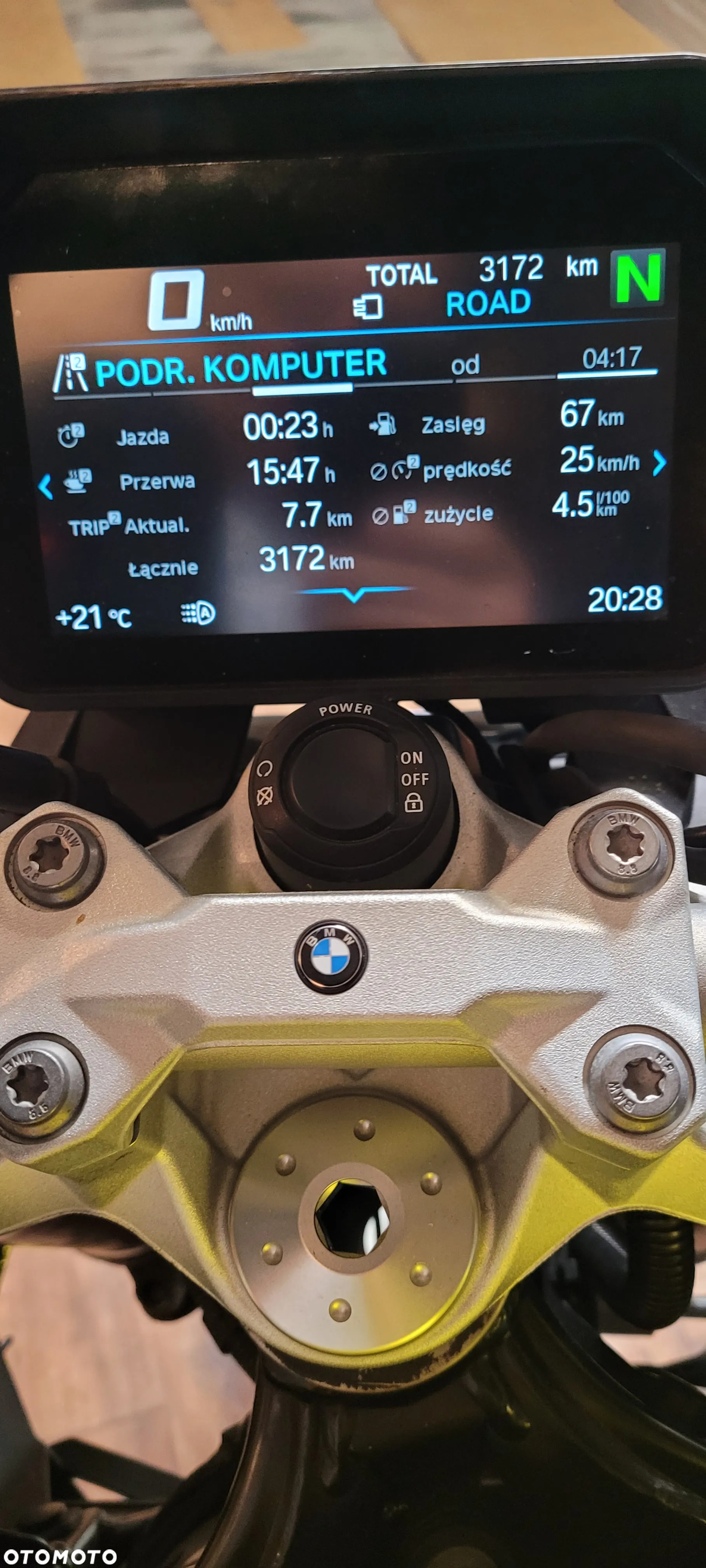 BMW F - 16
