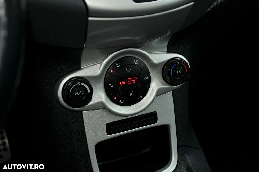 Ford Fiesta - 16