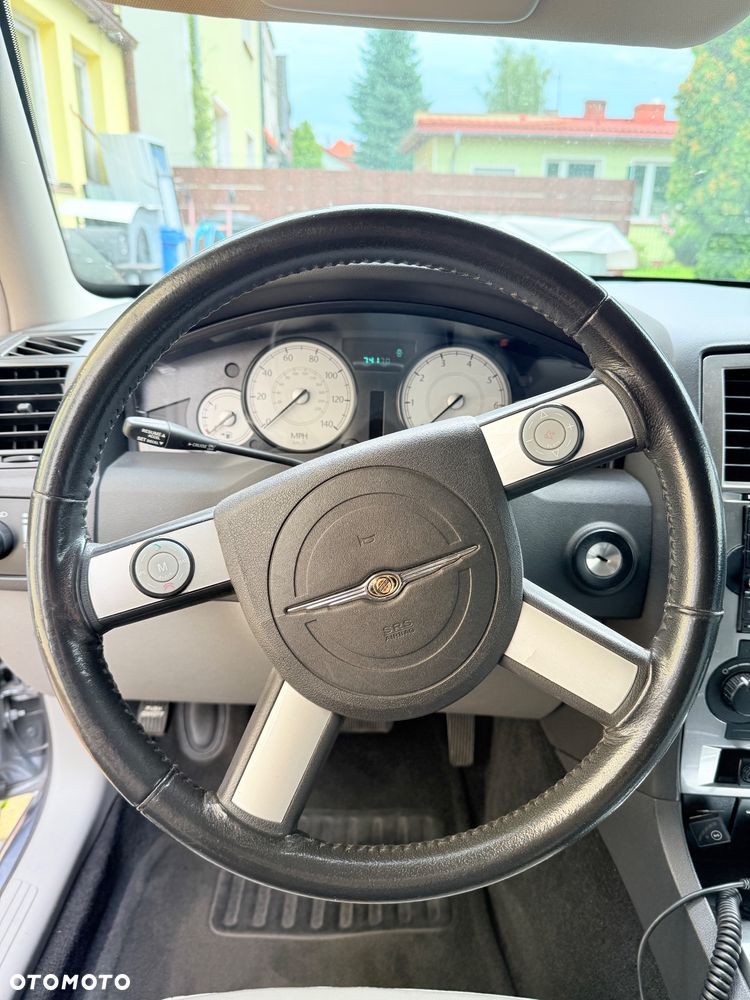 Chrysler 300 - 10