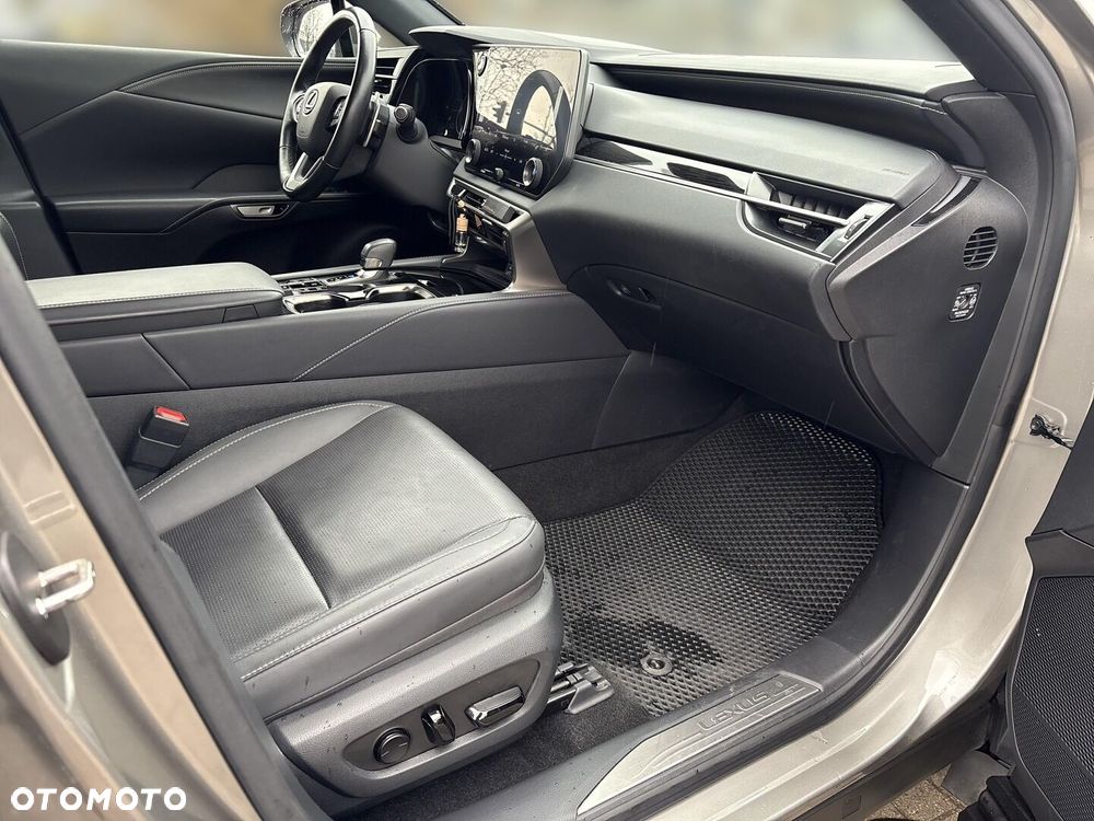 Lexus RX 450h+ Prestige - 22