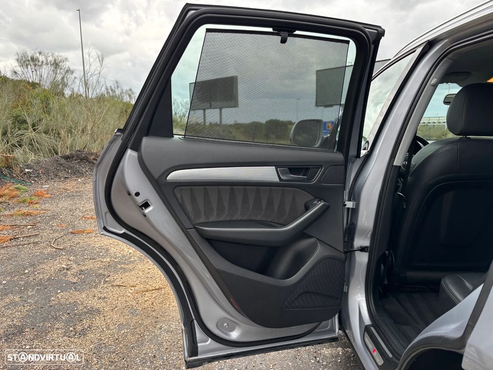 Audi Q5 2.0 TDI Business Line S-line - 31