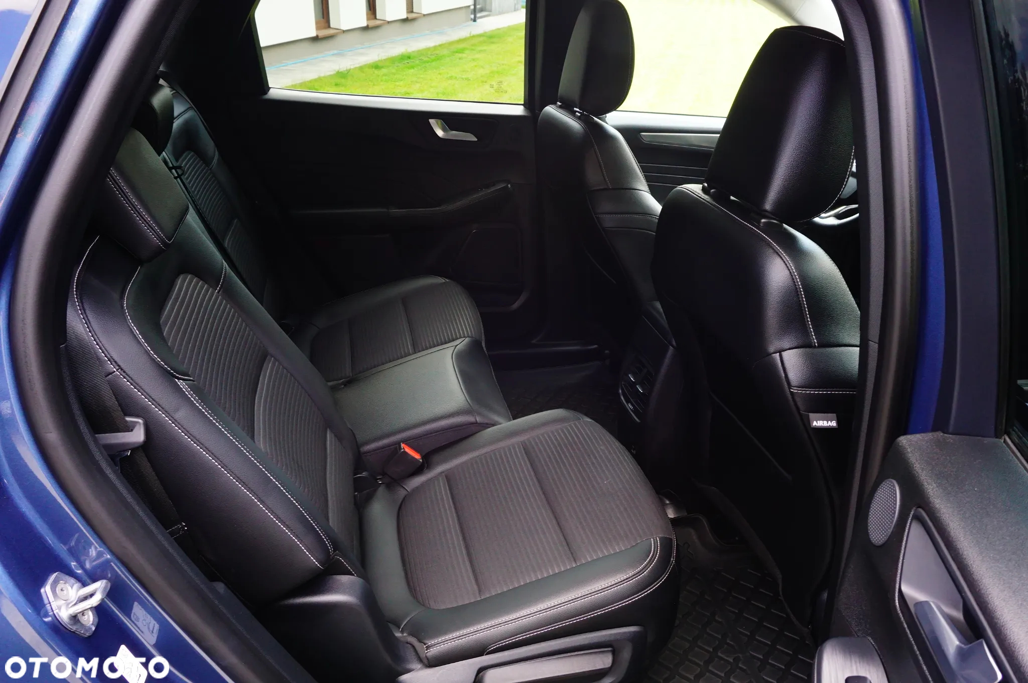 Ford Kuga 2.5P PHEV FWD Titanium X - 24