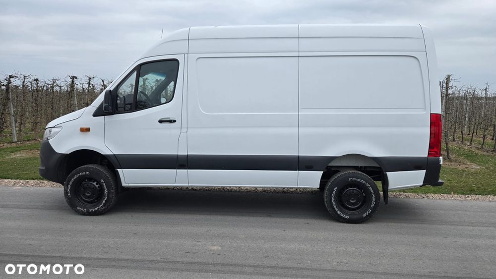 Mercedes-Benz SPRINTER - 10