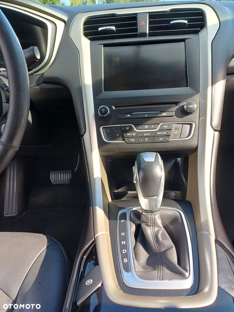 Ford Fusion - 5