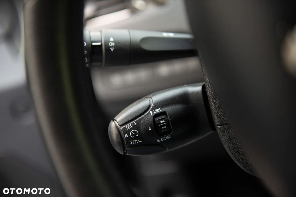 Peugeot 208 PureTech 68 Active - 32