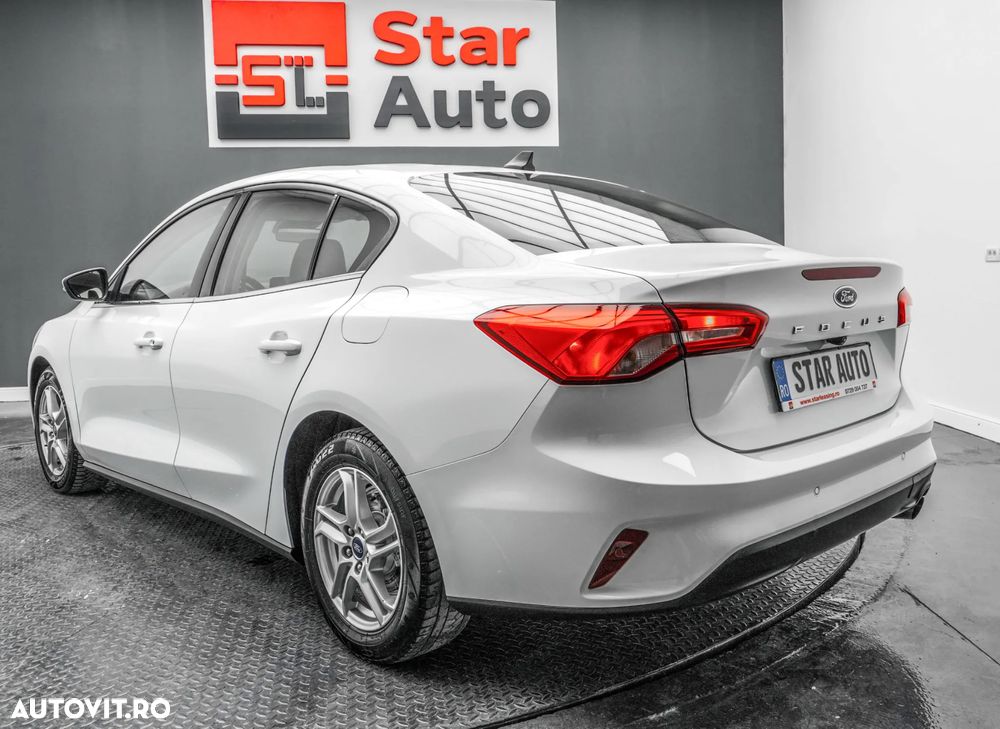 Ford Focus 1.5 EcoBlue Titanium Business - 4