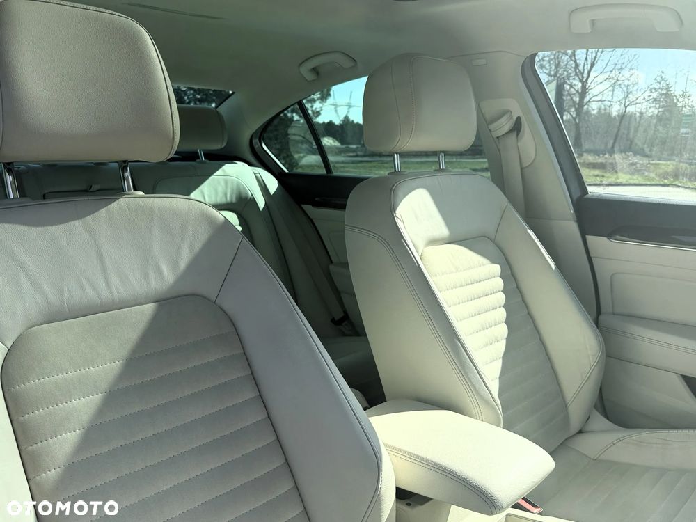 Volkswagen Passat 2.0 TSI BMT Highline DSG - 9