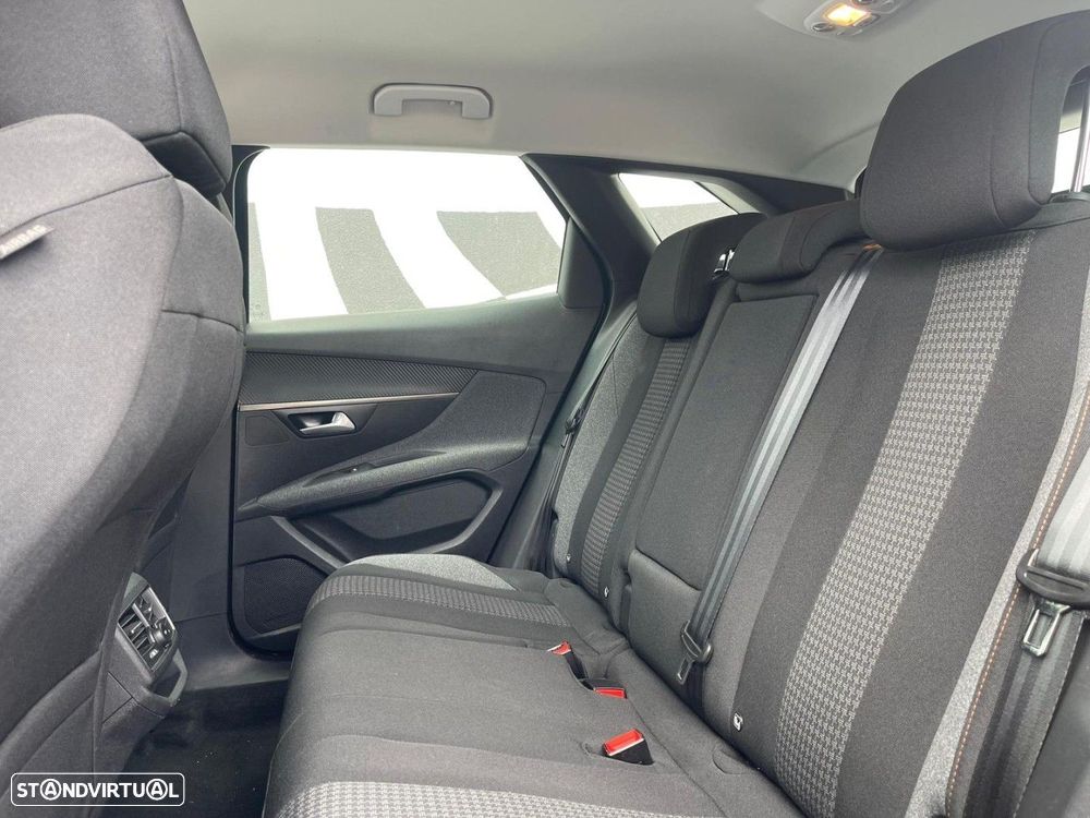 Peugeot 3008 BlueHDi 130 Stop & Start EAT8 Active Business-Pack - 8