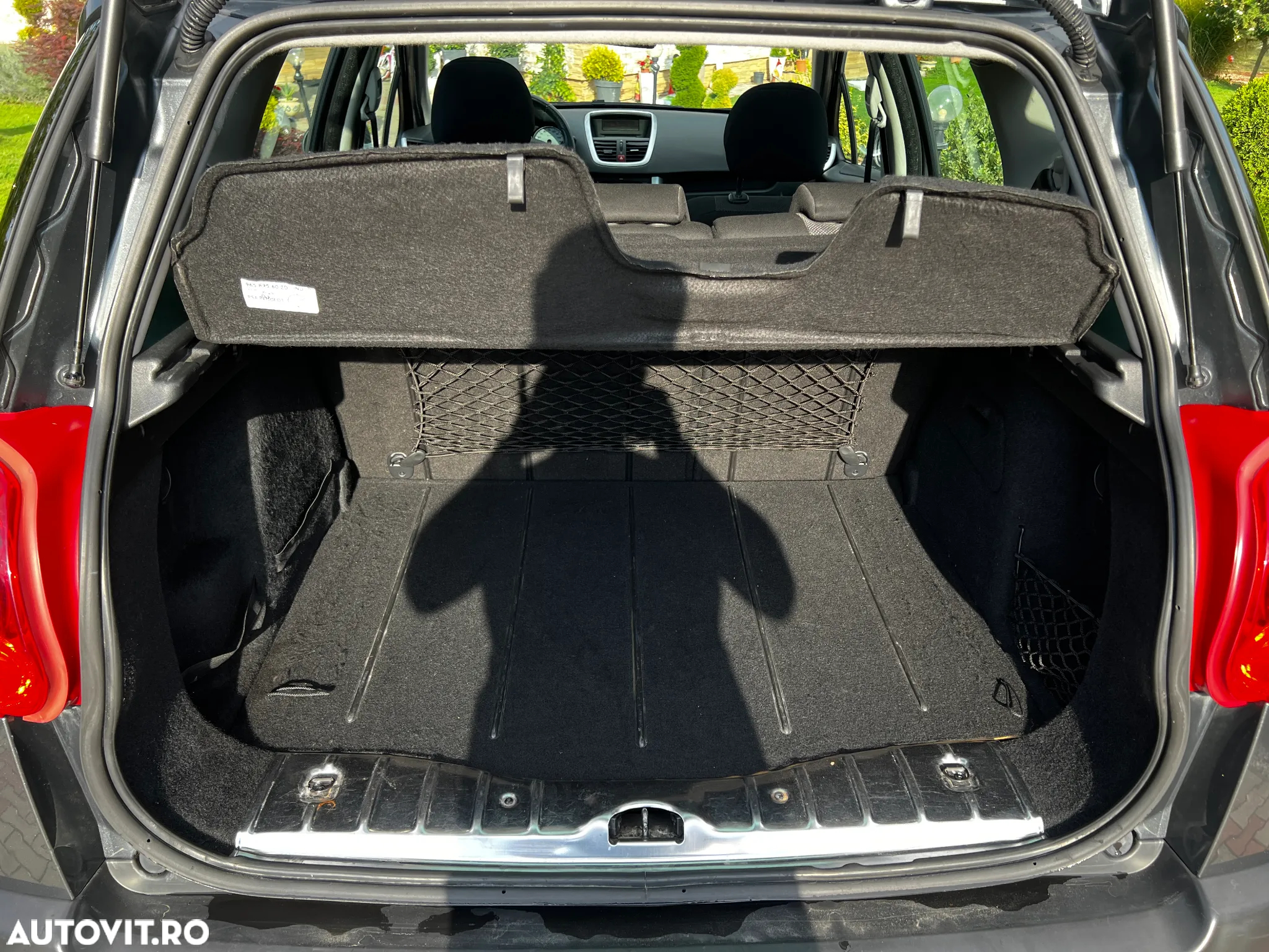 Peugeot 207 1.4 E Premium - 24