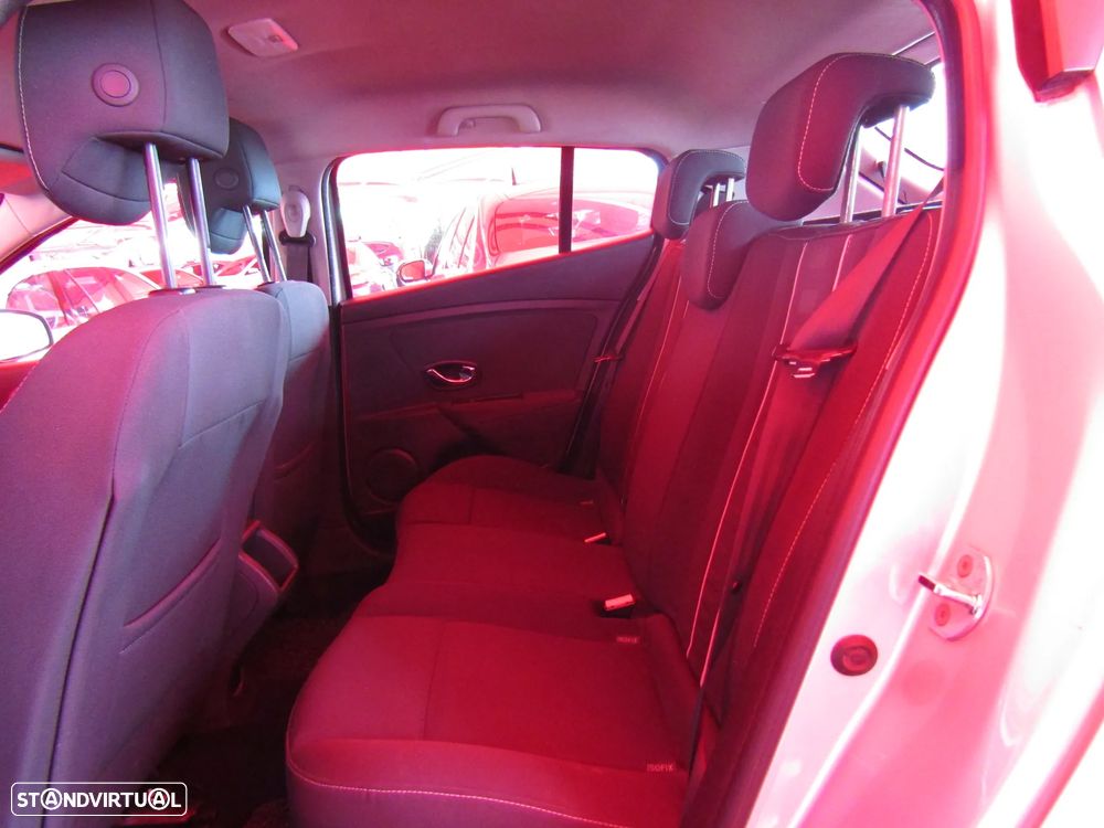 Renault Mégane 1.5 dCi Confort SS - 7