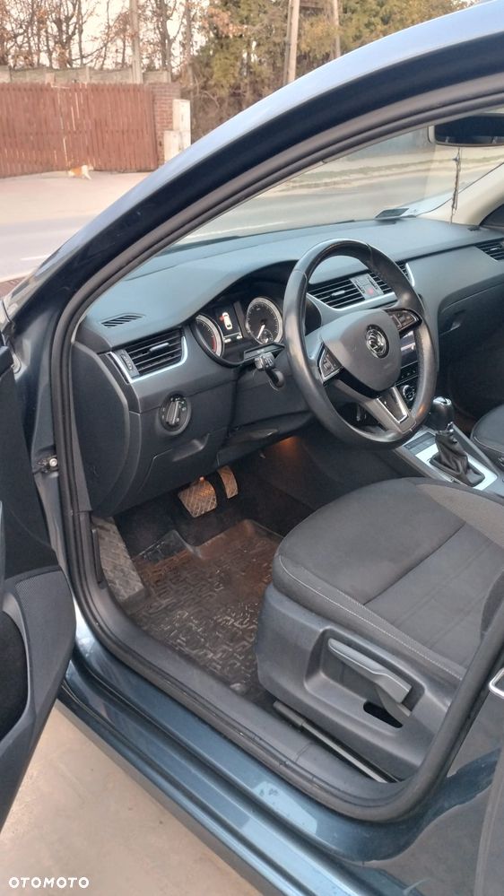 Skoda Octavia 2.0 TDI SCR Ambition DSG - 19