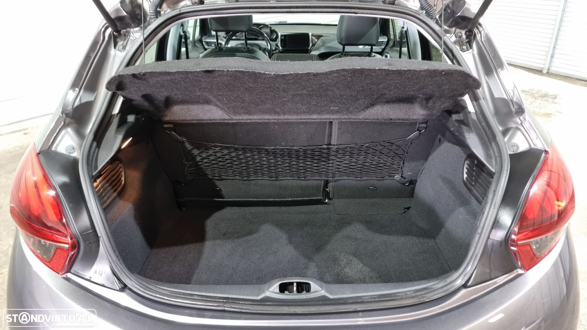 Peugeot 208 1.2 PureTech GT Line - 8