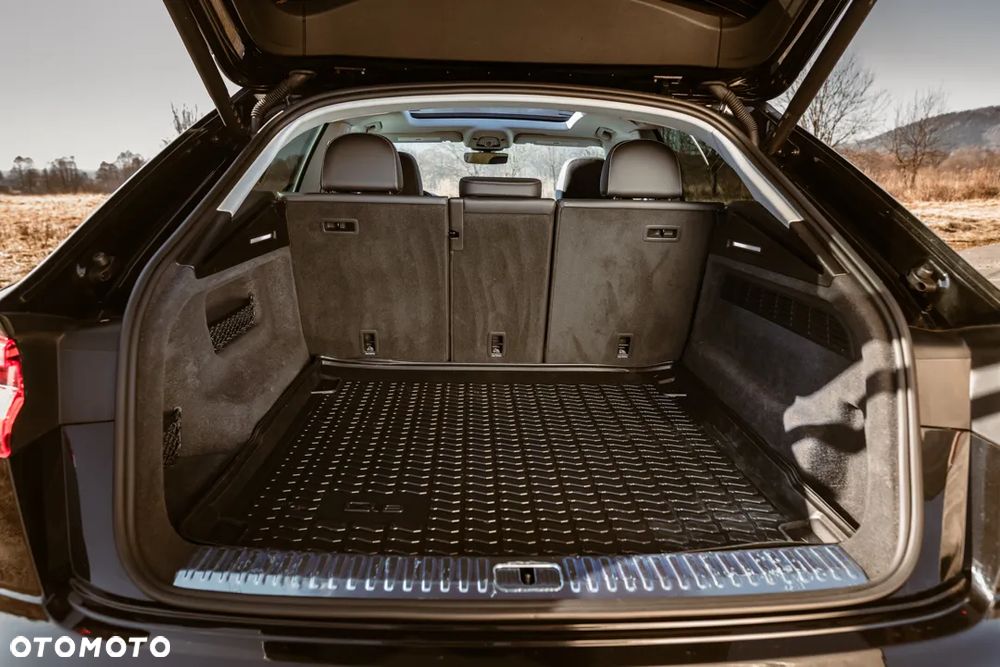 Audi Q8 55 TFSI quattro tiptronic - 27