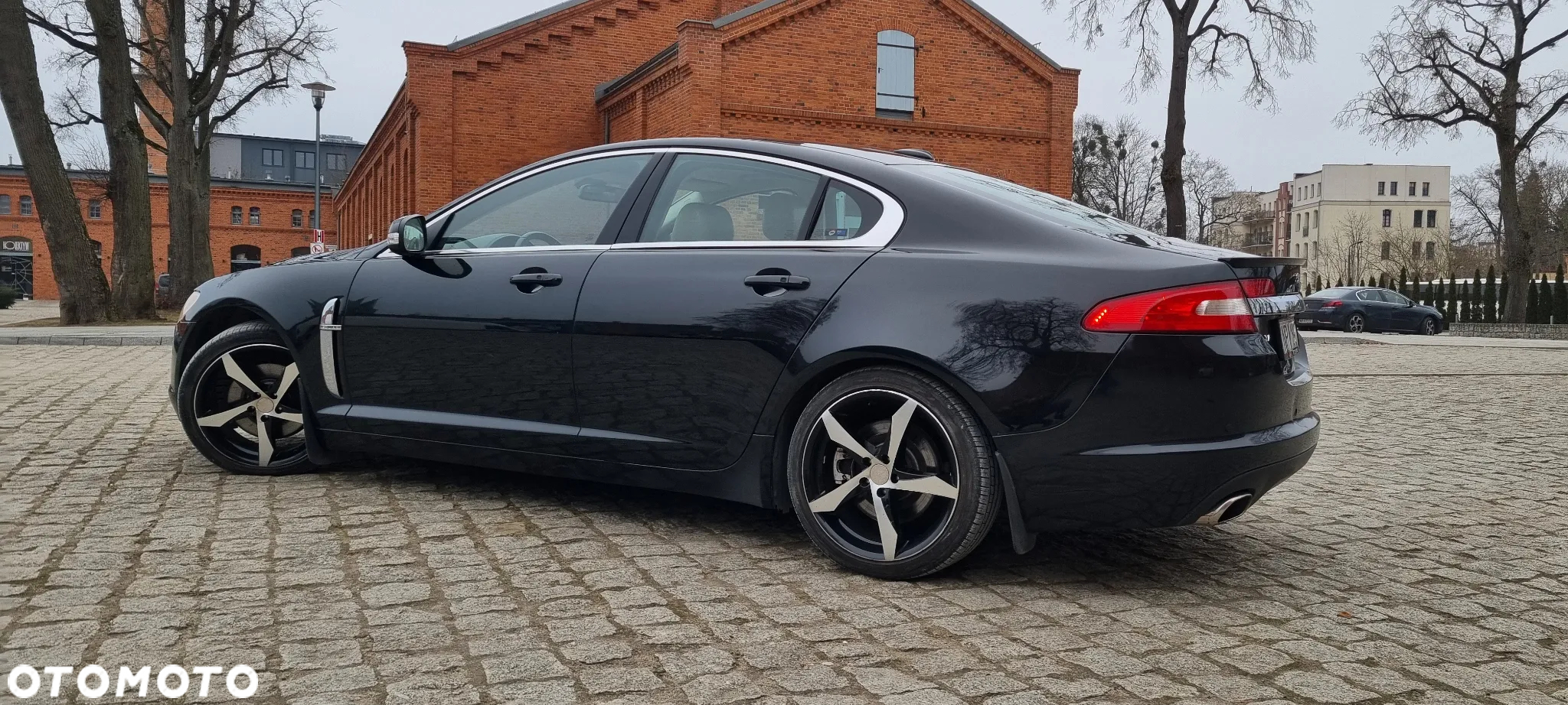 Jaguar XF 4.2 V8 Premium Luxury - 10