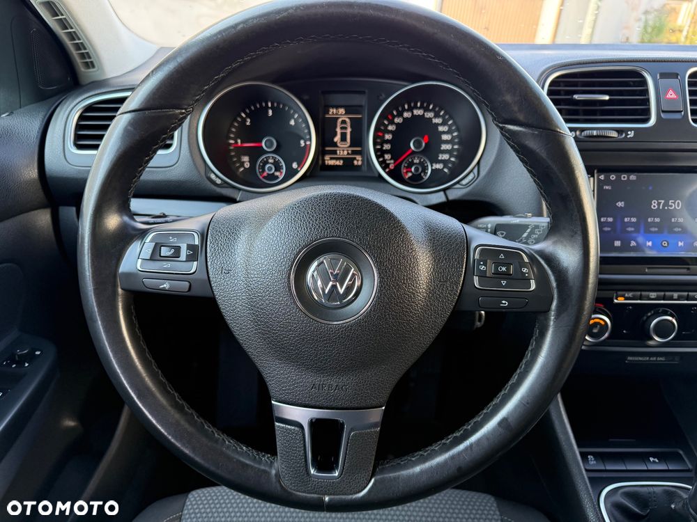 Volkswagen Golf - 20