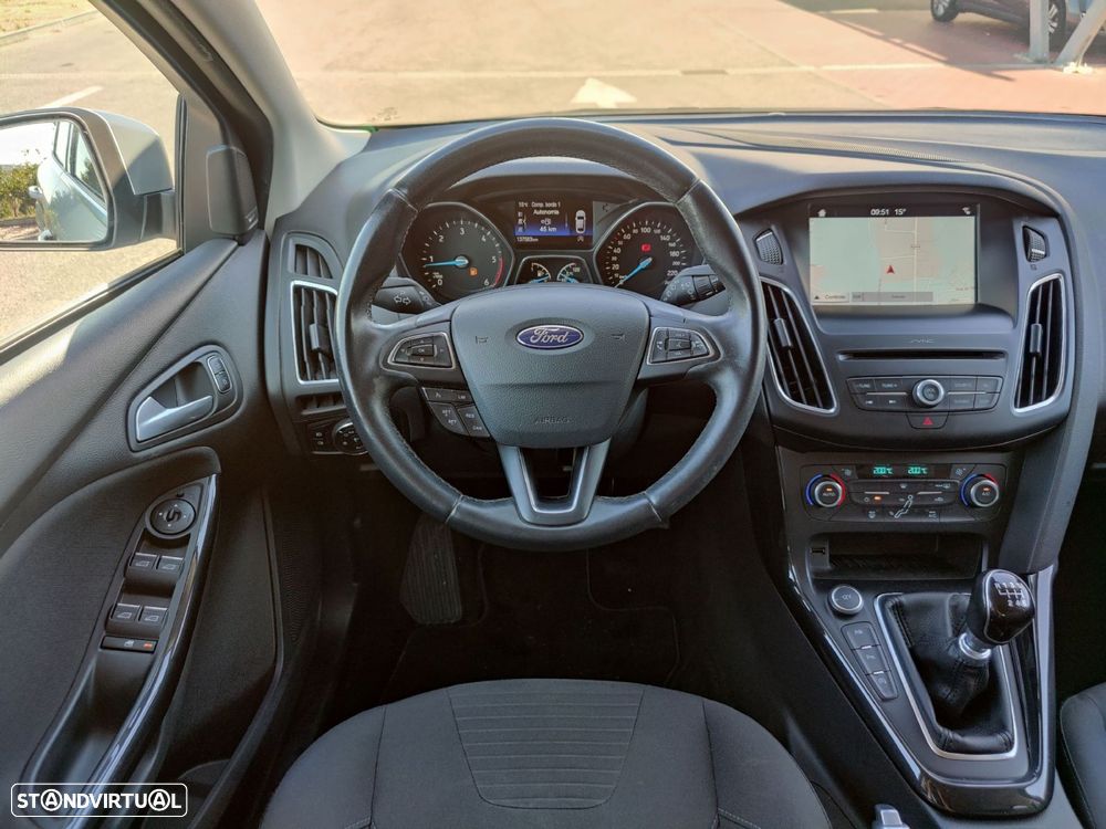 Ford Focus 1.5 TDCi ECOBlue Titanium - 11