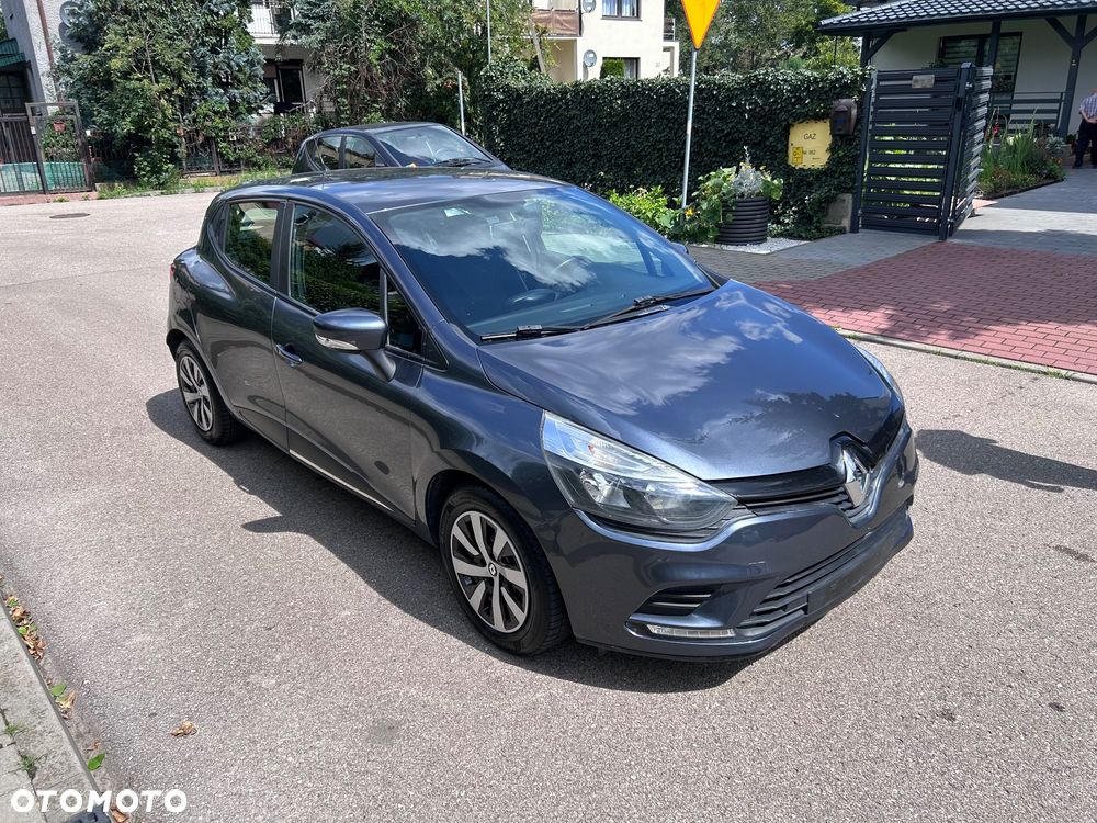 Renault Clio - 15