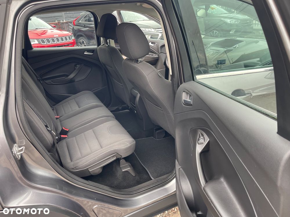 Ford Kuga 2.0 TDCi FWD Titanium - 11