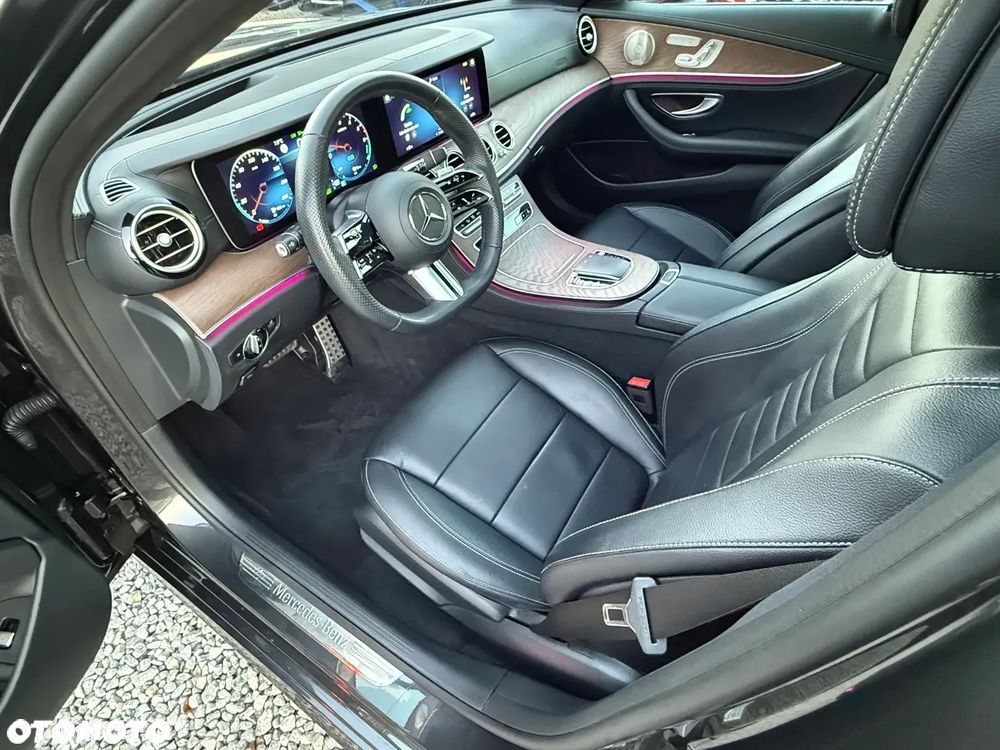 Mercedes-Benz Klasa E 300 de PHEV 4-Matic AMG 9G-Tronic - 27