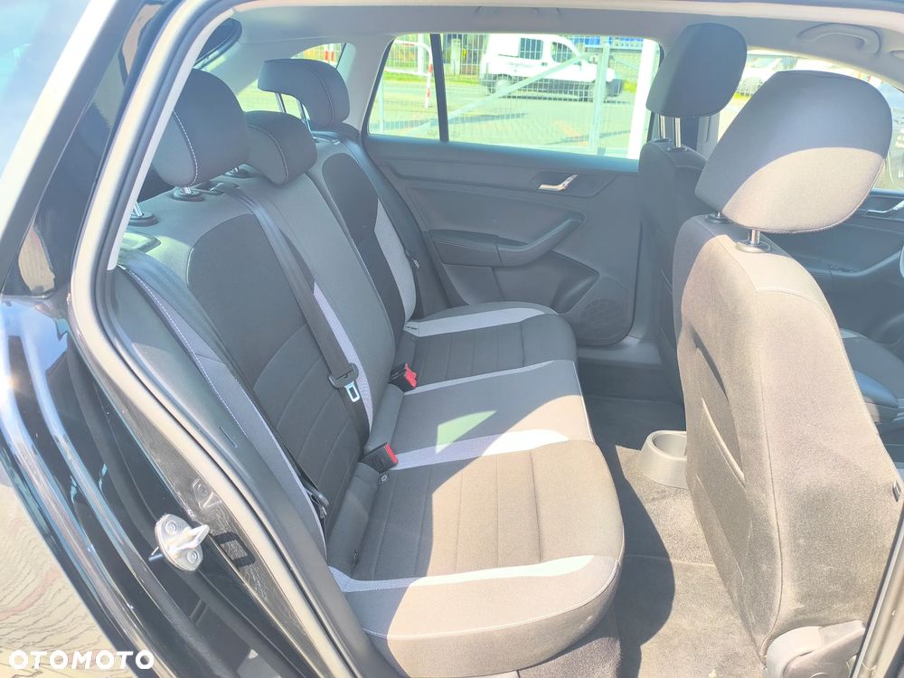 Skoda RAPID 1.4 TDI DPF Ambition - 13