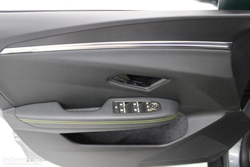 Renault Scénic E-Tech 220 Long Range Techno - 11