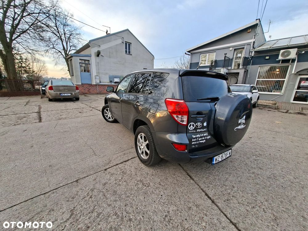 Toyota RAV4 2.0 4x4 Automatik Sol - 4