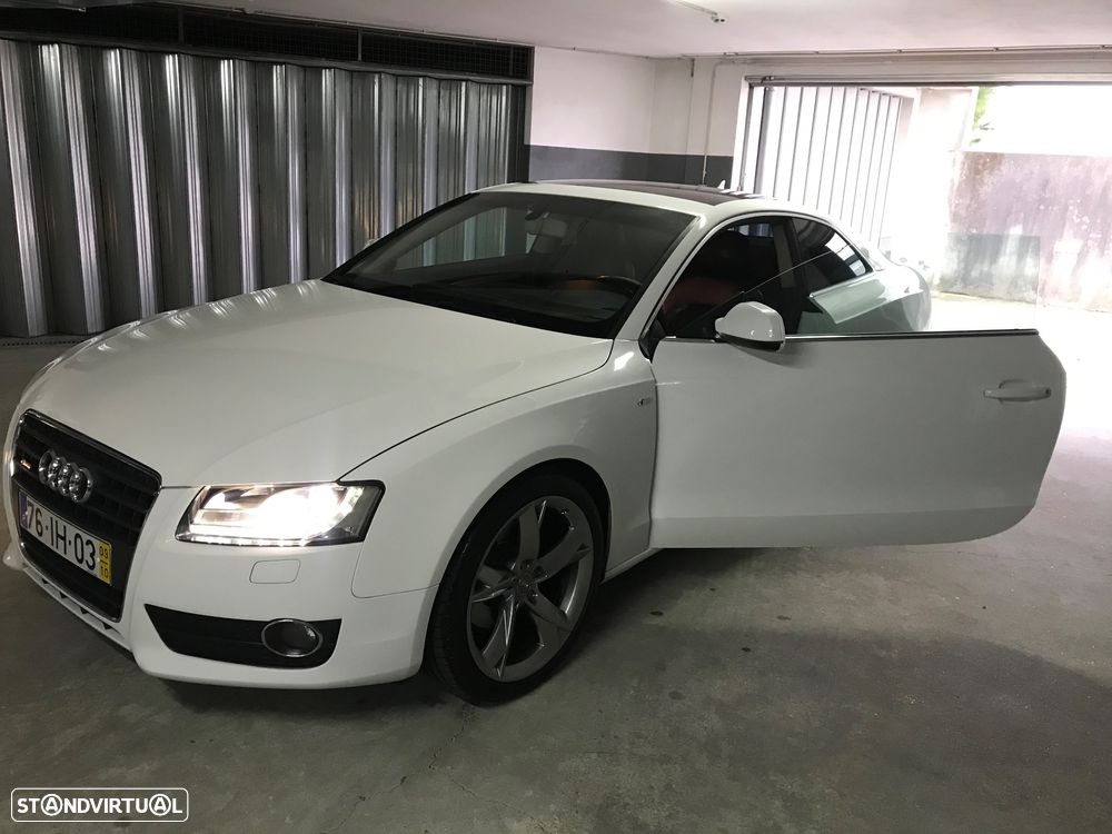 Audi A5 2.0 TDI S-line - 1