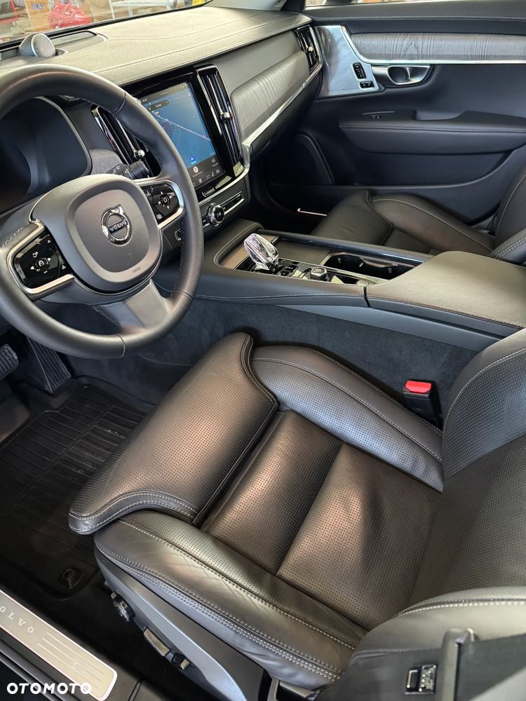 Volvo V90 Cross Country B5 D AWD Ultimate - 19
