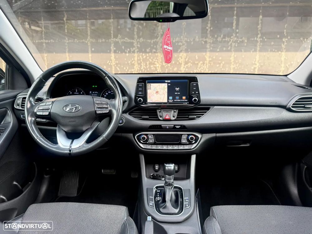 Hyundai i30 SW - 32