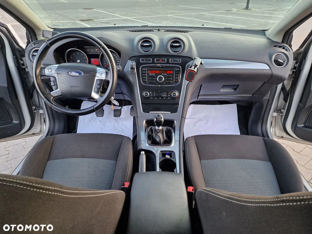 Ford Mondeo 1.6 T Titanium - 14