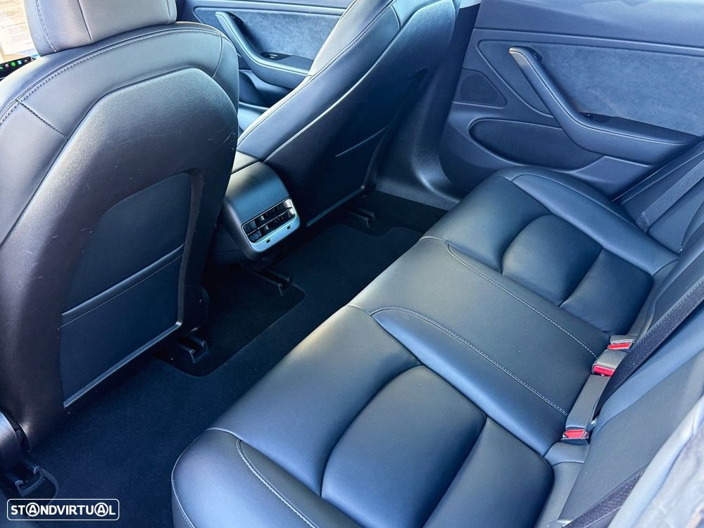 Tesla Model 3 Long-Range Dual Motor AWD - 18