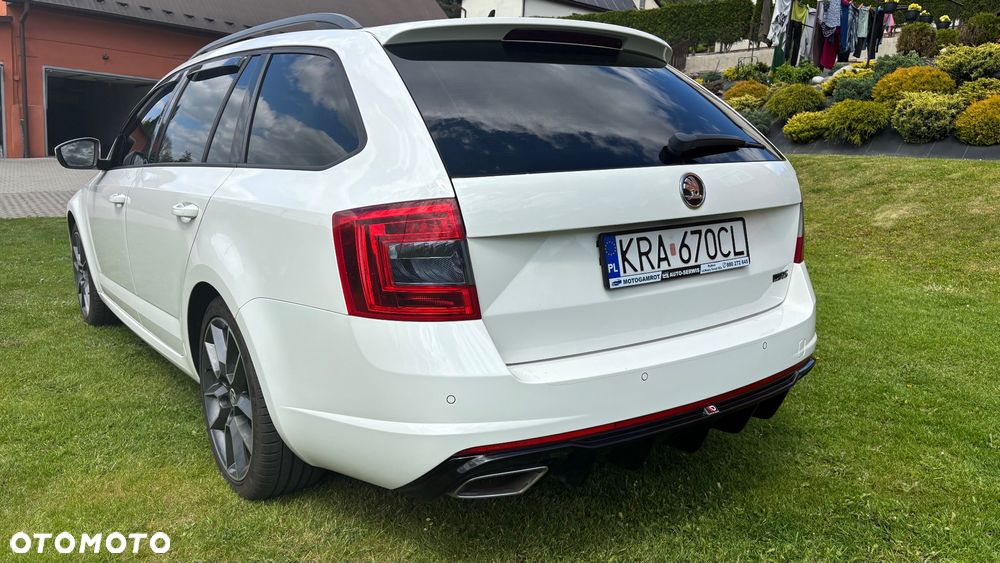 Skoda Octavia 2.0 TDI RS DSG - 6